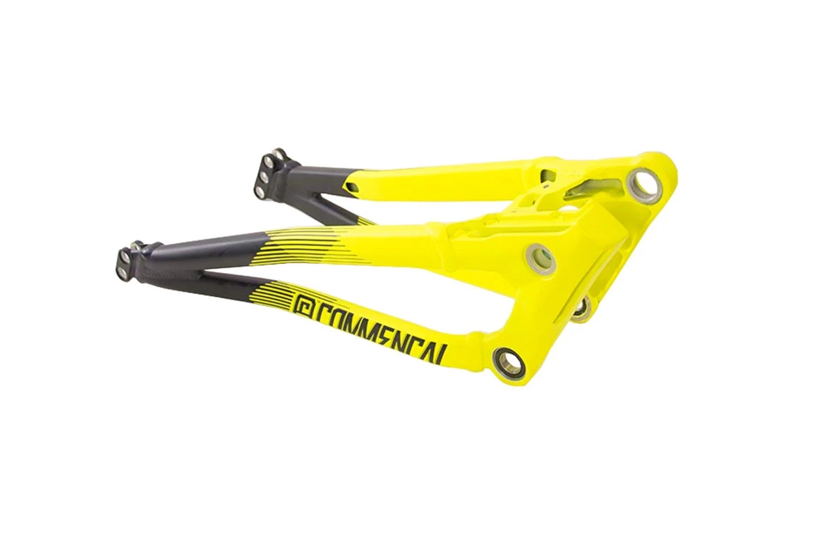 TRIANGLE ARRIERE SUPREME DH V4 650B YELLOW 1 TRIANGLE ARRIERE SUPREME DH V4 650B YELLOW